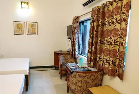 Hotel Taj Plaza — photo 9