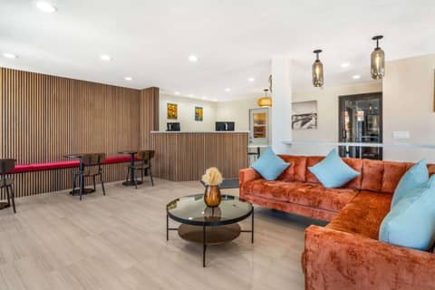 La Luna Inn, an Ascend Collection Hotel — photo 8