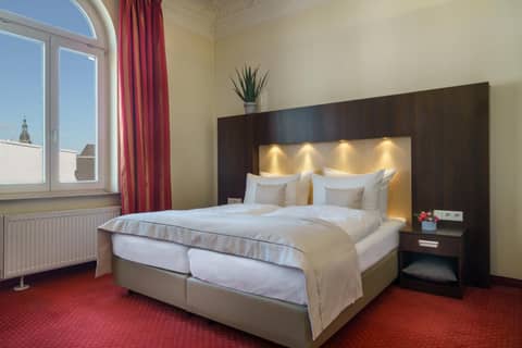 Garner Hotel Hamburg - Graf Moltke by IHG — hotel room