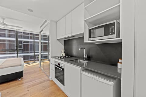 Brisbane One Apartments by CLLIX — photo 6
