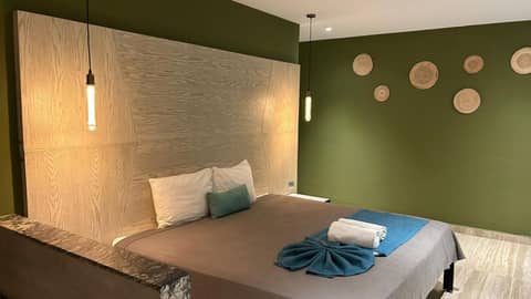 LOL-HA Cancún Hotel Boutique — bedroom