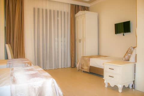 Deluxe Newport Hotel - Old City — photo 3