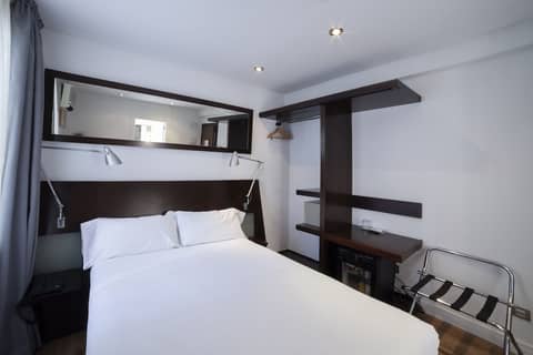 Petit Palace Arana — photo 4