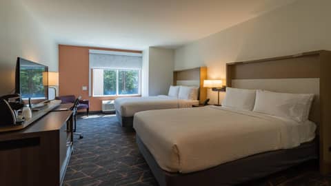 Courtyard by Marriott Atlanta Dunwoody — hotel room