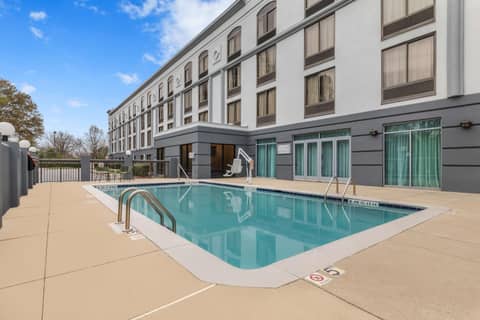 Spark By Hilton Charlotte Tyvola I-77 — photo 5