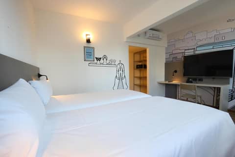 ibis Styles Buenos Aires Florida — hotel room