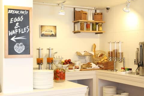 Bloomrooms @ Link Road — photo 6