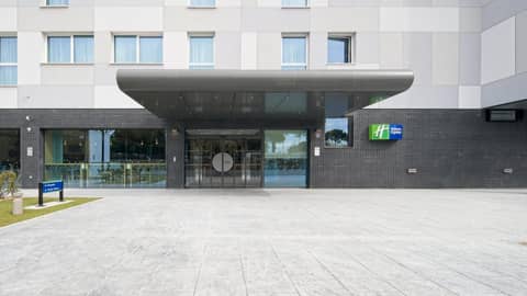 Holiday Inn Express - Madrid - Airport by IHG — photo 3