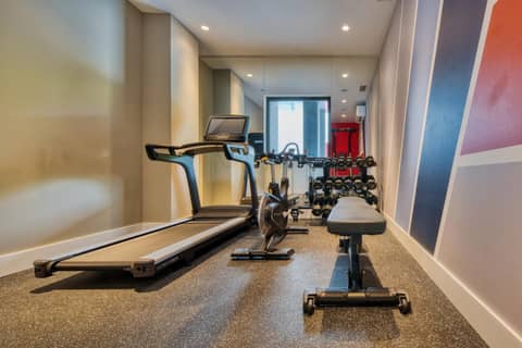 Holiday Inn Express - Madrid - Airport by IHG — activities & amenities