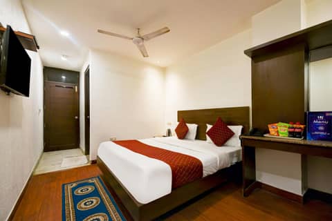 The Raj at New Delhi Railway Station — hotel room