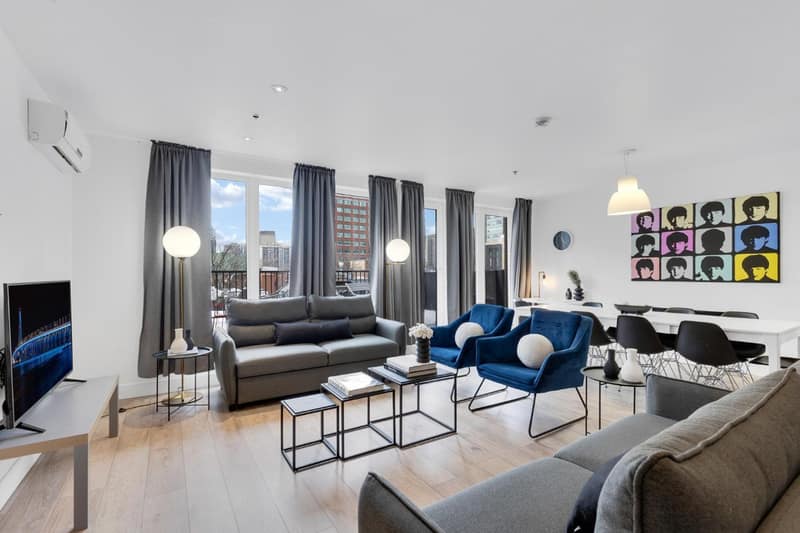 LiV MTL Downtown Montreal Spacious Suites — photo 1