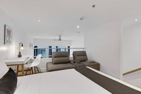 LiV MTL Downtown Montreal Spacious Suites — photo 3