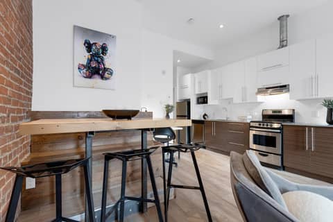 LiV MTL Downtown Montreal Spacious Suites — photo 6