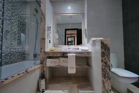 El Olivar Palace Marrakech All Inclusive Aquapark & SPA — bathroom