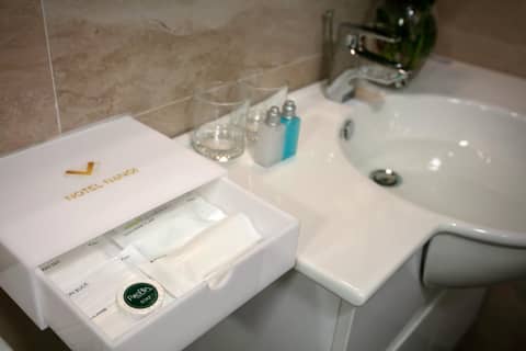 Golden Legend Palace Hotel & Travel — photo 3