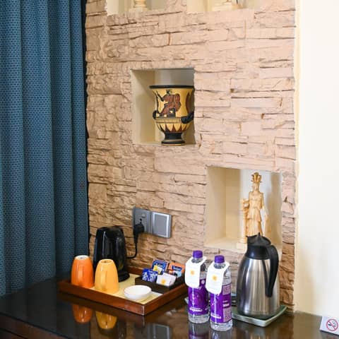 The Shalimar Hotel, Kemps Corner — photo 6