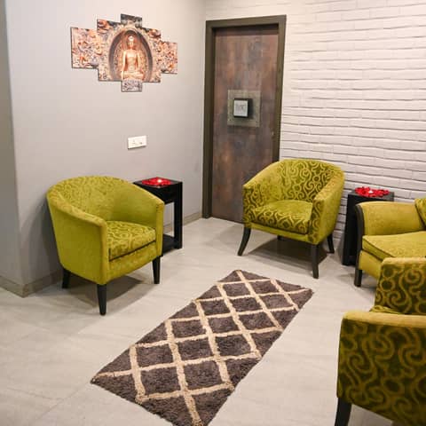 The Shalimar Hotel, Kemps Corner — photo 7
