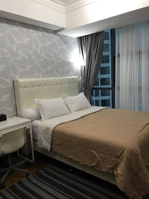 Luxury 2 BR Condo at Casa Grande Residence - Kasablanka Mall — hotel room