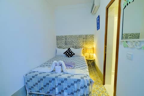 Riad Hôtel Essaouira — hotel room