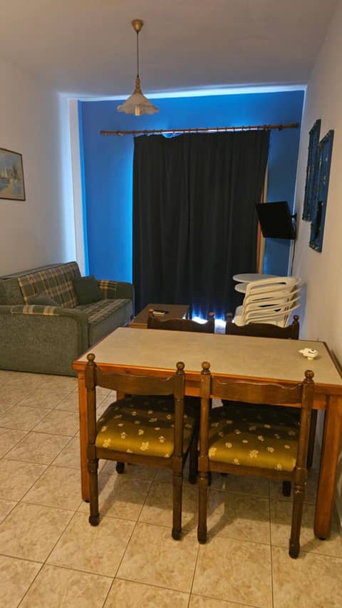 Arte Annapolis Inn — hotel room