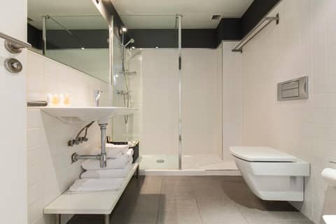tuGuest Elvira Suites — photo 3