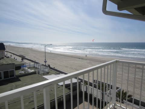 Surfer Beach Hotel — photo 8