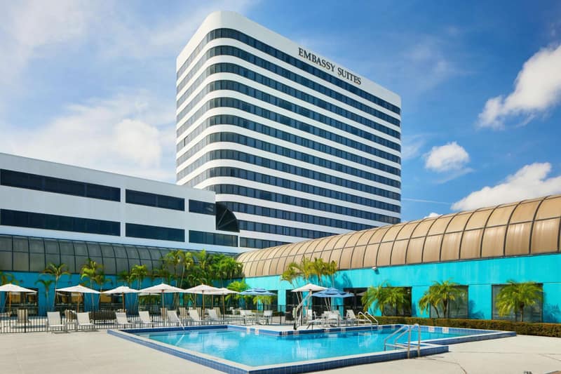 Embassy Suites by Hilton West Palm Beach Central — building