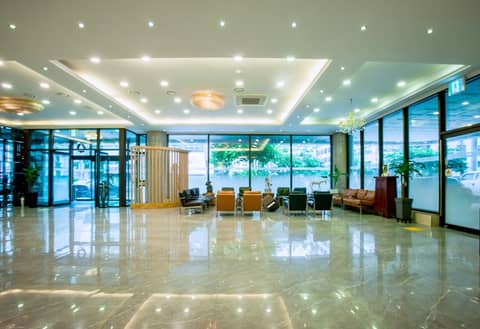 L&L Jeju Hotel — recepcion & lobby