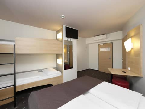 B&B HOTEL Berlin-Alexanderplatz — photo 6