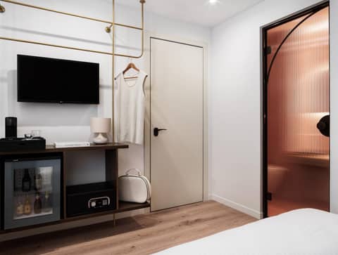 The Lekka Hotel & Spa — hotel room