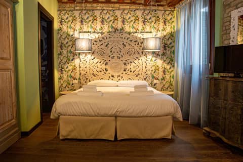 Rigoletto Charm — hotel room