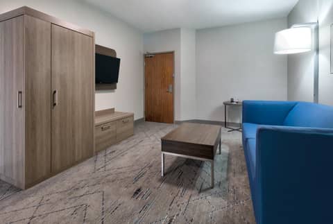 Holiday Inn Express & Suites DALLAS PARK CENTRAL NORTHEAST by IHG — photo 8