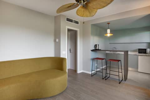 tent Mojito Suites — hotel room