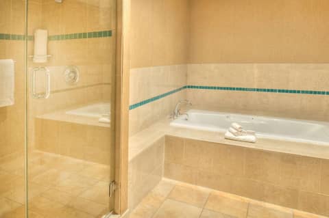 DoubleTree by Hilton Hotel St. Louis - Chesterfield — photo 8
