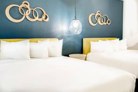 Downtowner Boutique Hotel — hotel room