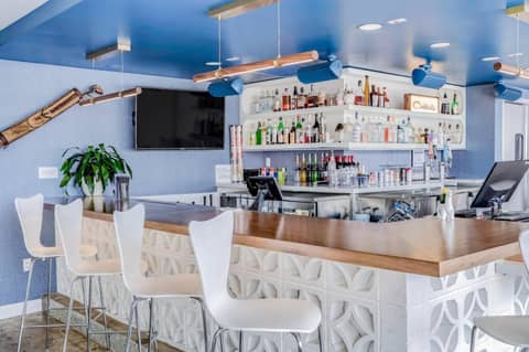 Downtowner Boutique Hotel — dining