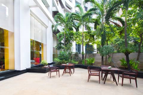 Urbana Langsuan Hotel — photo 5