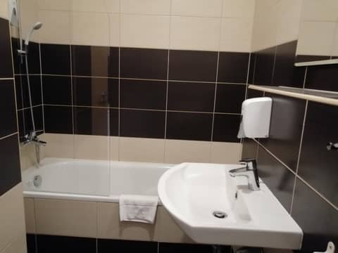 Corvin Center Suites — photo 3
