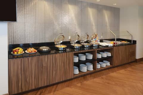 Holiday Inn & Suites Monterrey Apodaca Zona Airport, an IHG hotel — photo 3