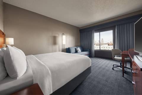 Courtyard by Marriott St. Louis Downtown West — photo 3