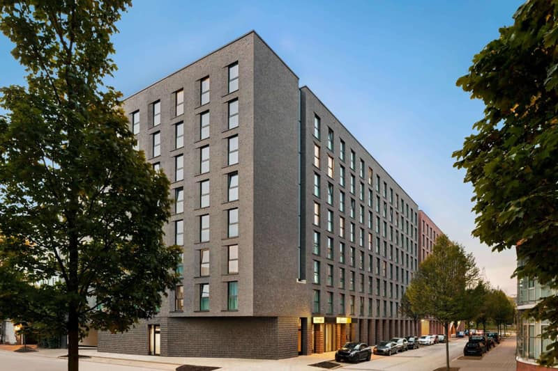 Premier Inn Hamburg City Berliner Tor — building