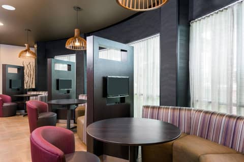 Courtyard by Marriott Buffalo Airport — photo 3