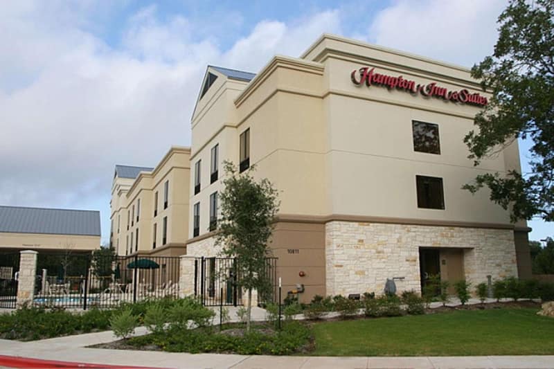 Hampton Inn & Suites Austin Cedar Park-Lakeline — building