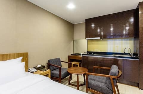 Rich Hotel — photo 2
