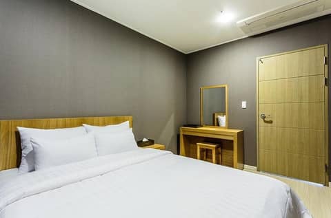 Rich Hotel — photo 5