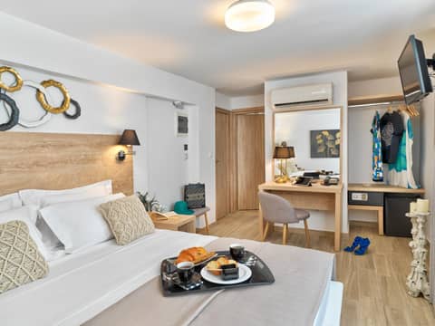 Budget Double Room — the supplier's photographs — photo 1