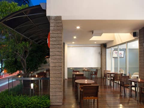 ibis Bangkok Sathorn — photo 3