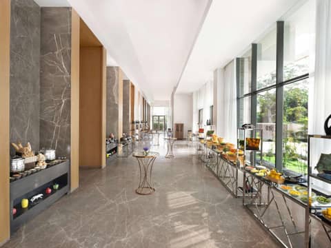 Novotel New Delhi City Centre — dining