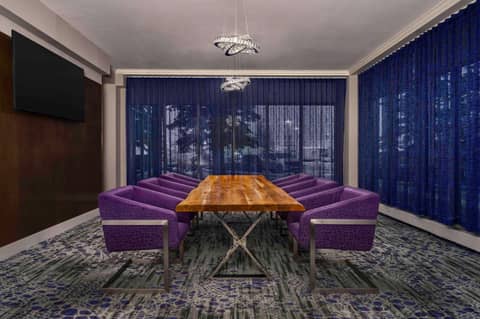 Hilton Garden Inn Calgary Airport — meeting & event spaces