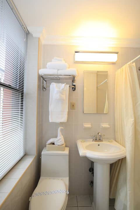 Radio City Apartments — photo 6
